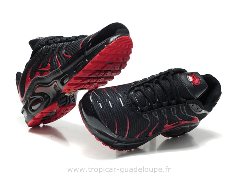 nike tn red