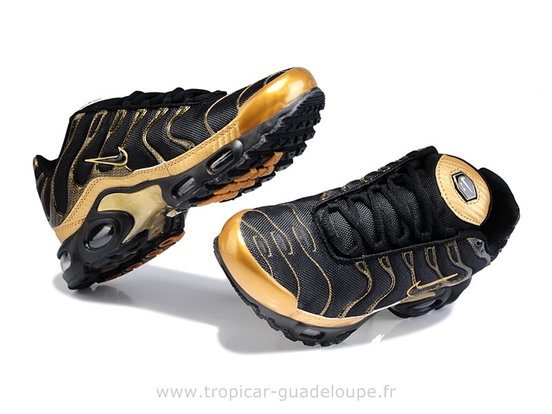 chaussures nike noir et or chaussures nike noir et or