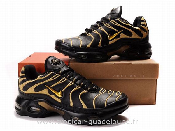 chaussure tn requin homme