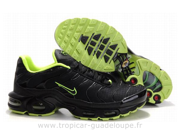 tn requin nike noir