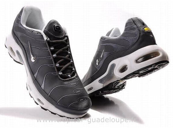 chaussure nike tn pas cher chaussure nike tn pas cher